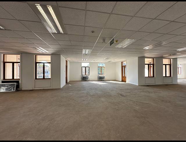 3,731M² OFFICE TO LET IN SANDTON CENTRAL